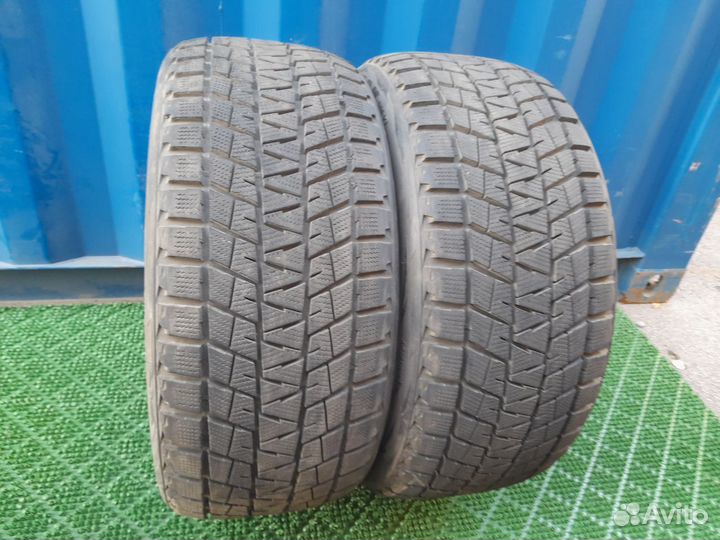 Bridgestone Blizzak DM-V1 275/40 R20 118R