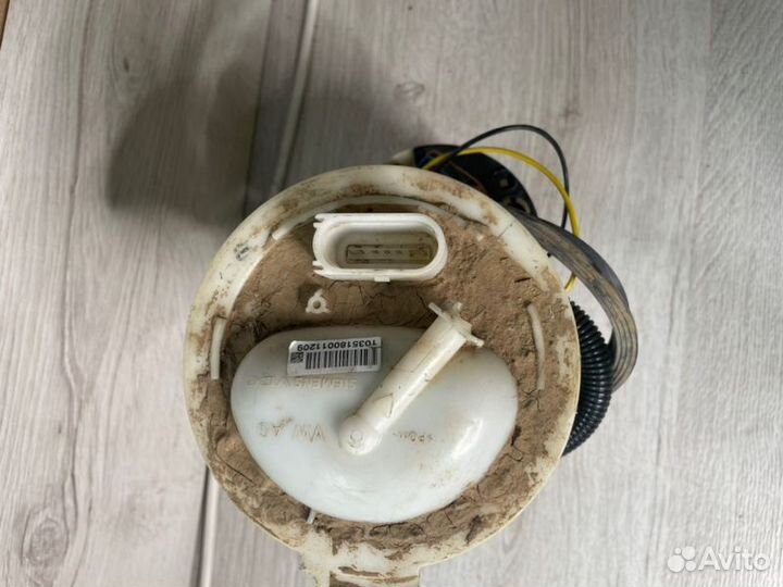 Бензонасос Volkswagen Passat B6 1.8 CDA 2010