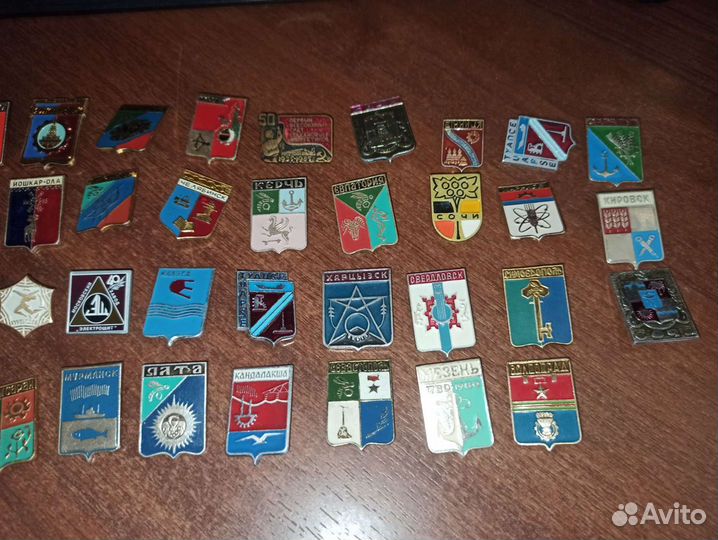 45 значков(города СССР)