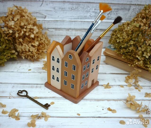 Карандашница из дерева. Органайзер настольный