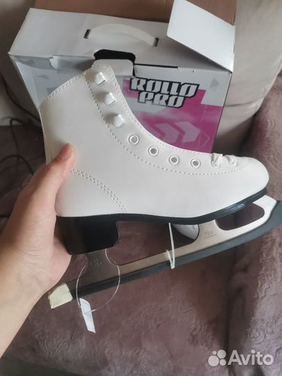 Коньки фигурные детские