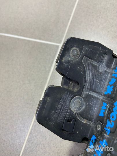 Замок крышки багажника BMW X5 E53