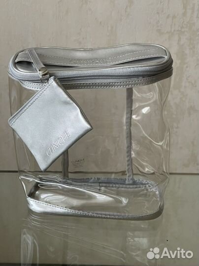 Косметичка clinique