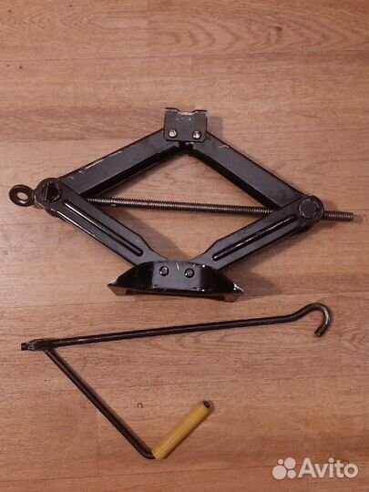 Домкрат ромб. Нерабочий