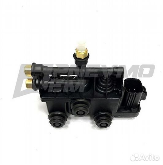 Блок клапанов пневмоподвески Land Rover Discovery