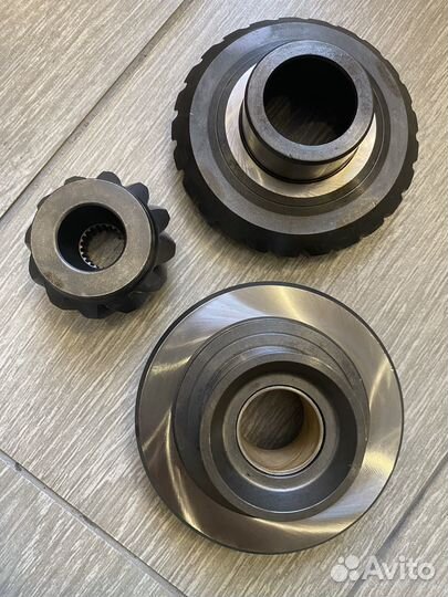 Шестерни редуктора Suzuki DF 100A,115A,140A