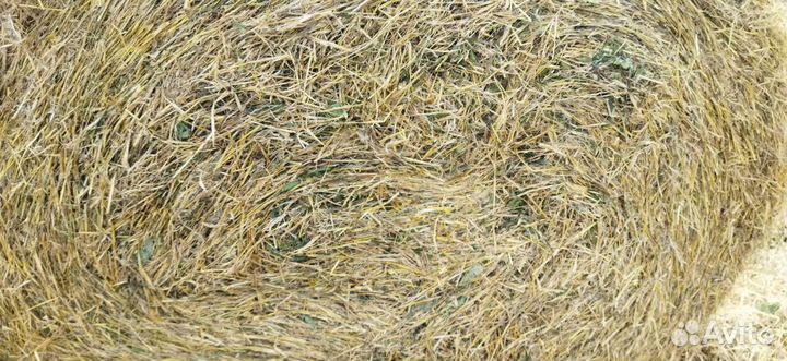 Солома в рулонах