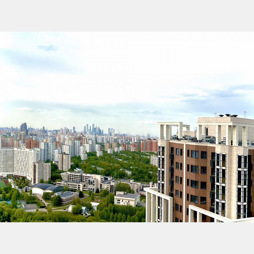 4-к. квартира, 118 м², 8/33 эт.