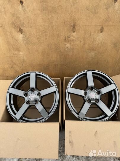 Нoвые Диски r16 5x112 Vossen CV3 графит