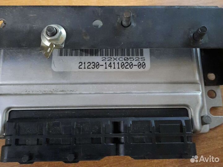 Эбу Bosh Нива Шевроле 21230