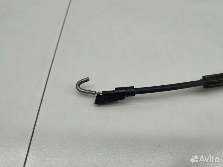 Трос замка задний левый Volkswagen Golf MK4