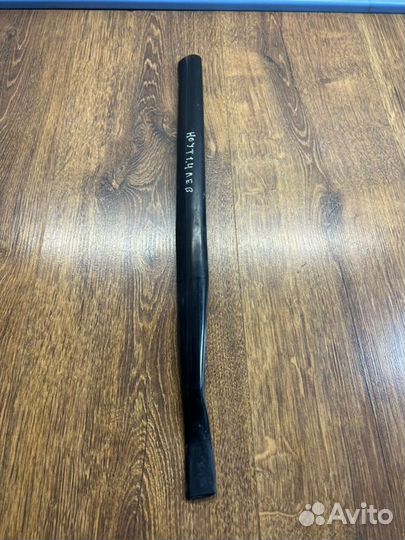 Уплотнительная резинка боковой двери левая Nissan