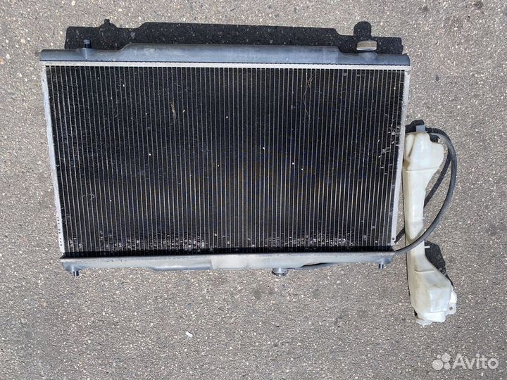 Радиатор охлаждения Honda CR-V RD4