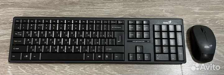Беспроводная мышь и клавиатура