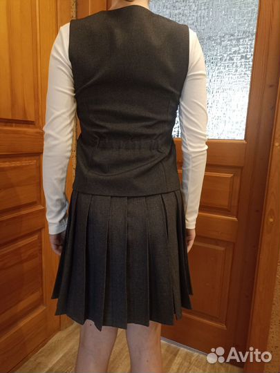 Школьная форма для девочки серая