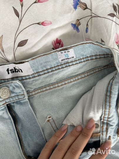 Шорты джинсовые