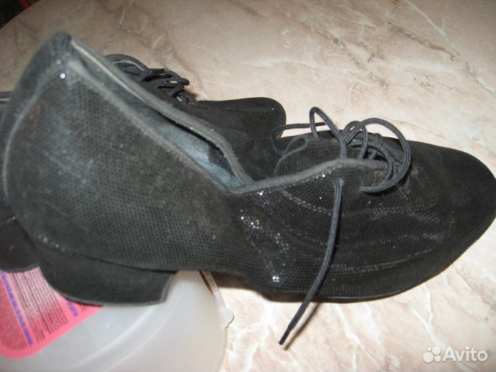 Обувь для бальных танцев