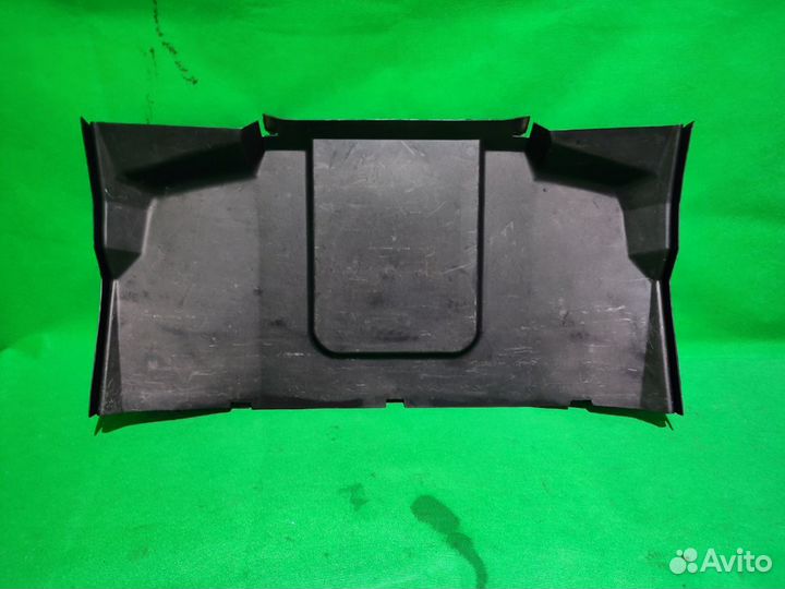 Обшивка багажника Mercedes w202