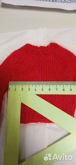 Свитер ручной работы красный