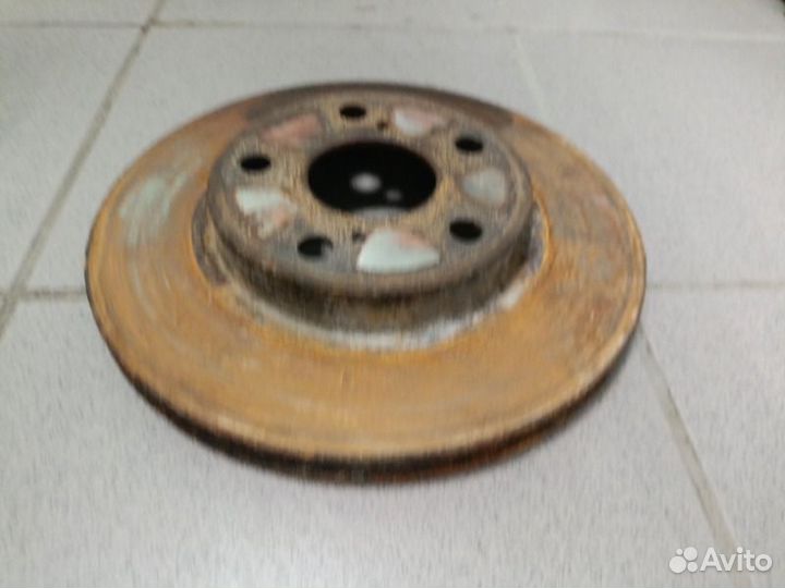 Диск тормозной передний Toyota Corolla 1zrfe