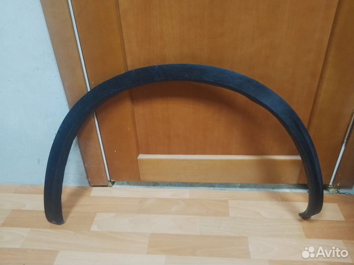 Накладка крыла задняя левая Nissan Qashqai J 10