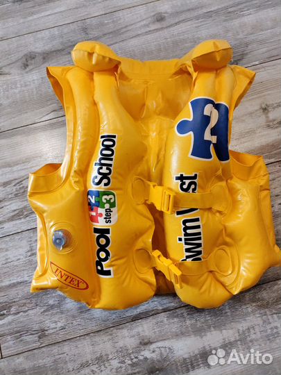 Детский надувной жилет для плавания Pool School