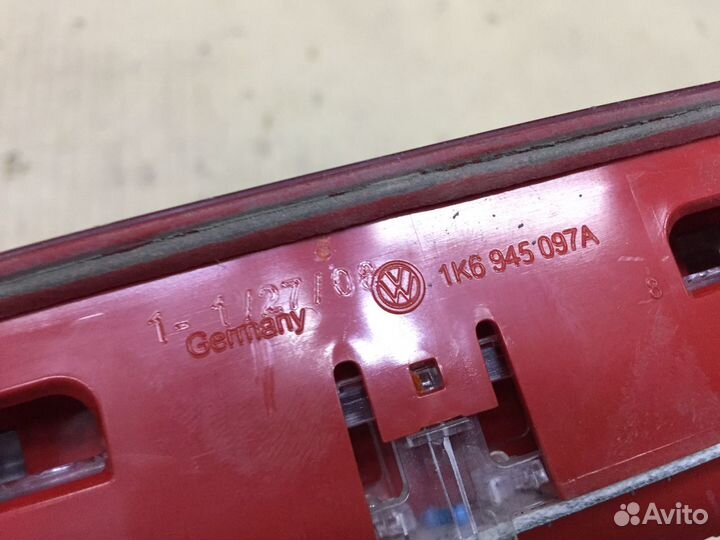 Фонарь задний стоп сигнал VW Tiguan 2011-2016