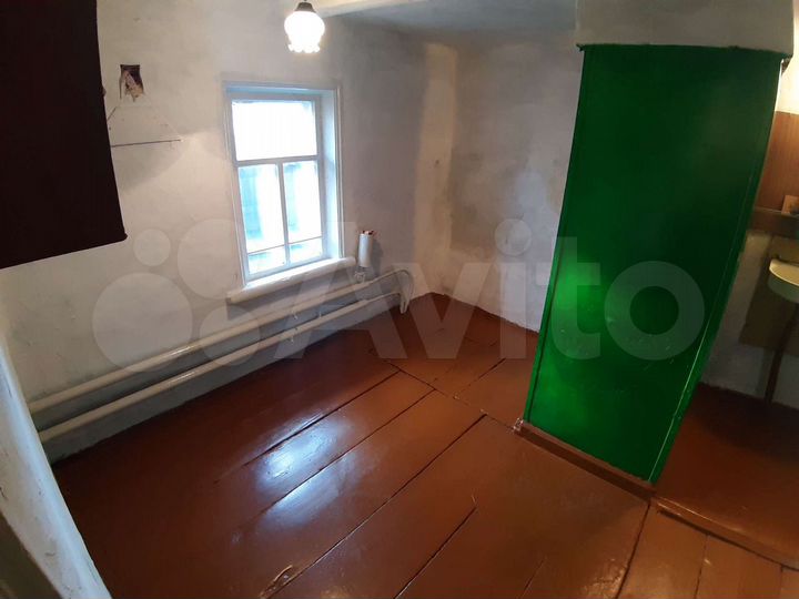 Дом 32 м² на участке 6 сот.