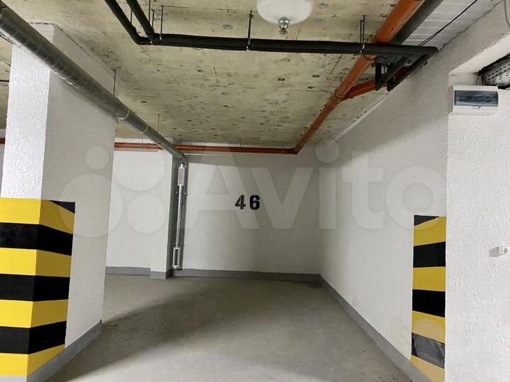 Машиноместо, 18 м²