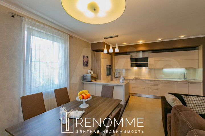 4-к. квартира, 135 м², 5/19 эт.