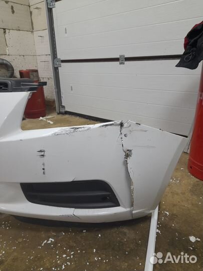 Бампер передний на chevrolet cruze 2010