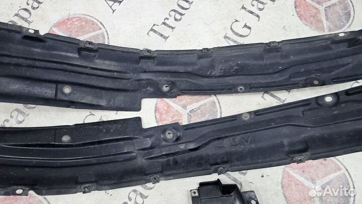 Подкрылки передние Nissan Safari Y61