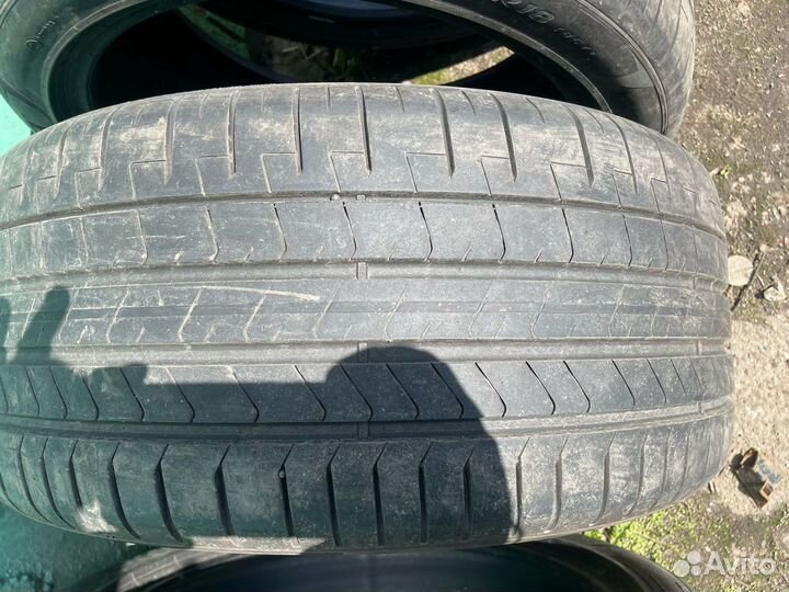 Pirelli P Zero 225/45 R18 и 255/40 R18 99