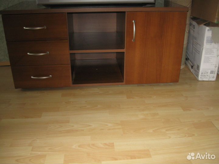 Тумба под телевизор