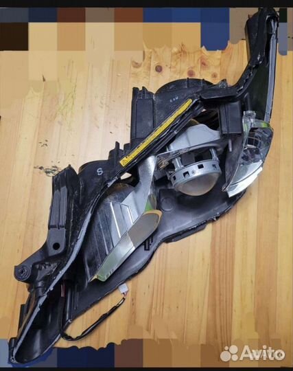 Фара на камри