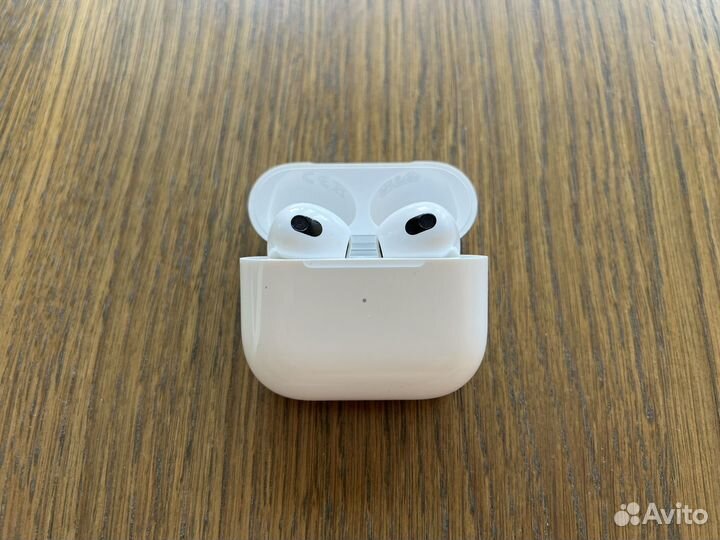Беспроводные наушники Apple Airpods 3