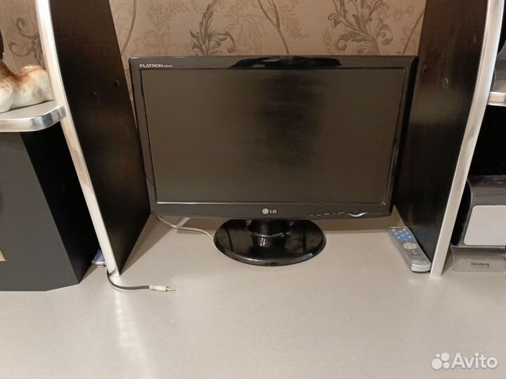 Монитор LG flatron