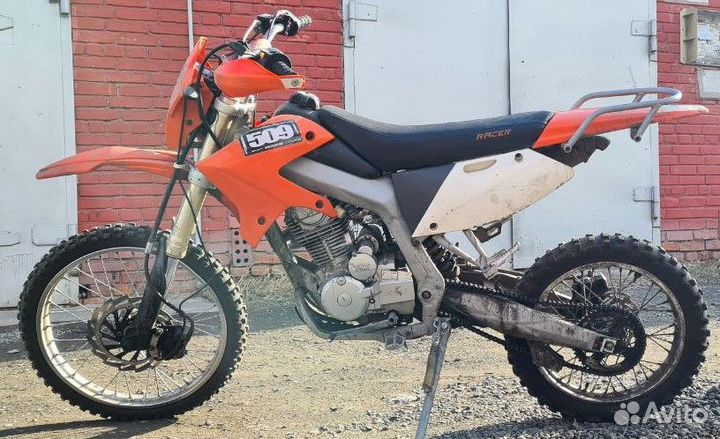 Racer XZT 200