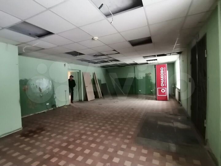 Магазин на первой линии, на Западной поляне,180 м²