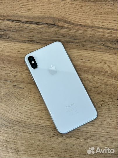 iPhone X, 64 ГБ