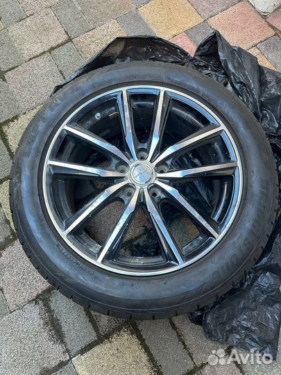 Bridgestone одно с литым диском R18