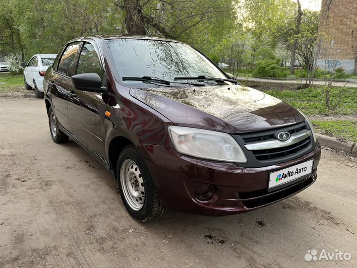 LADA Granta 1.6 AT, 2013, 165 000 км