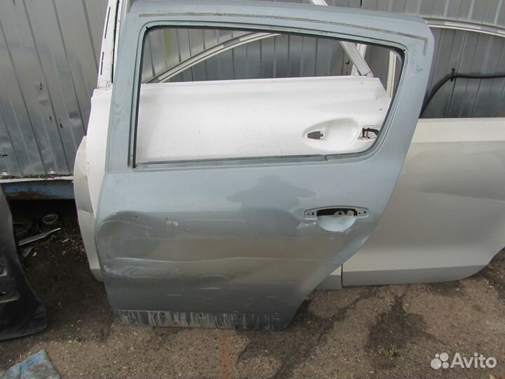 Дверь задняя левая рено сандеро renault sandero