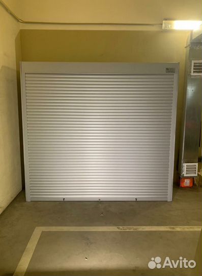 Роллетные шкафы в паркинг/ Шкаф для паркинга