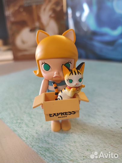 Фигурка POP Mart Dimoo, Pucky, Molly