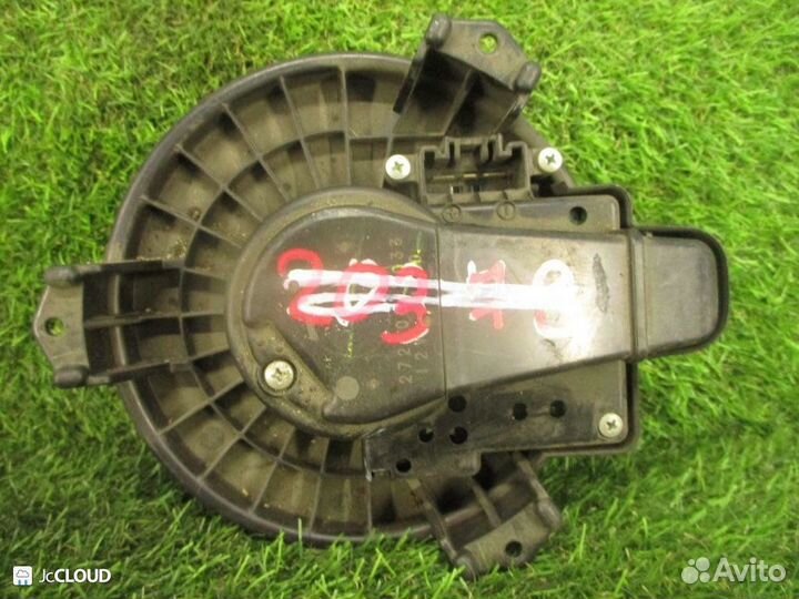 Мотор печки на toyota blade AZE156H 2AZ-FE