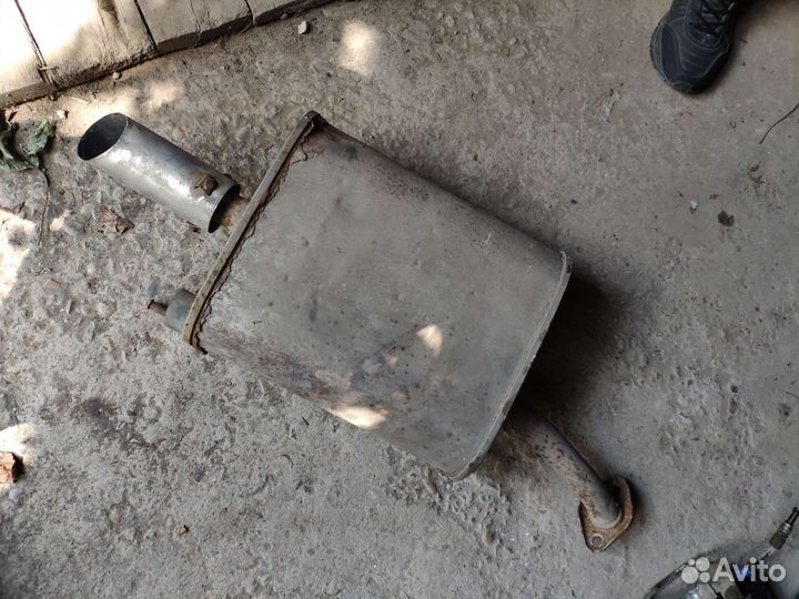 Глушитель / задняя бочка Ниссан