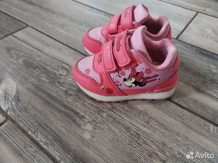 Кроссовки детские 20 размер