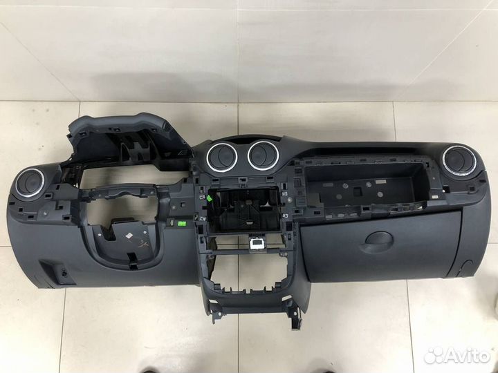 Торпедо Renault Duster