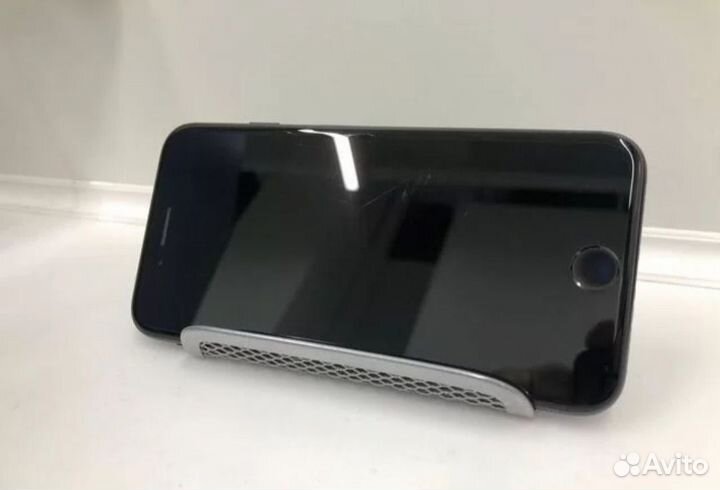 iPhone 7, 32 ГБ
